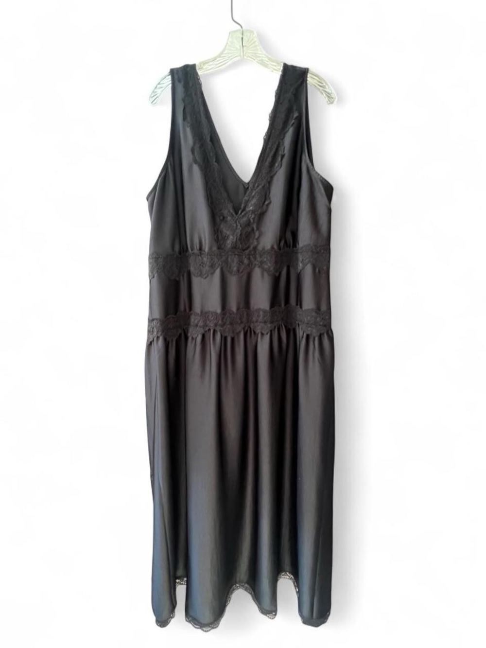 torrid FESTI Black Lace-Trim Maxi Dress